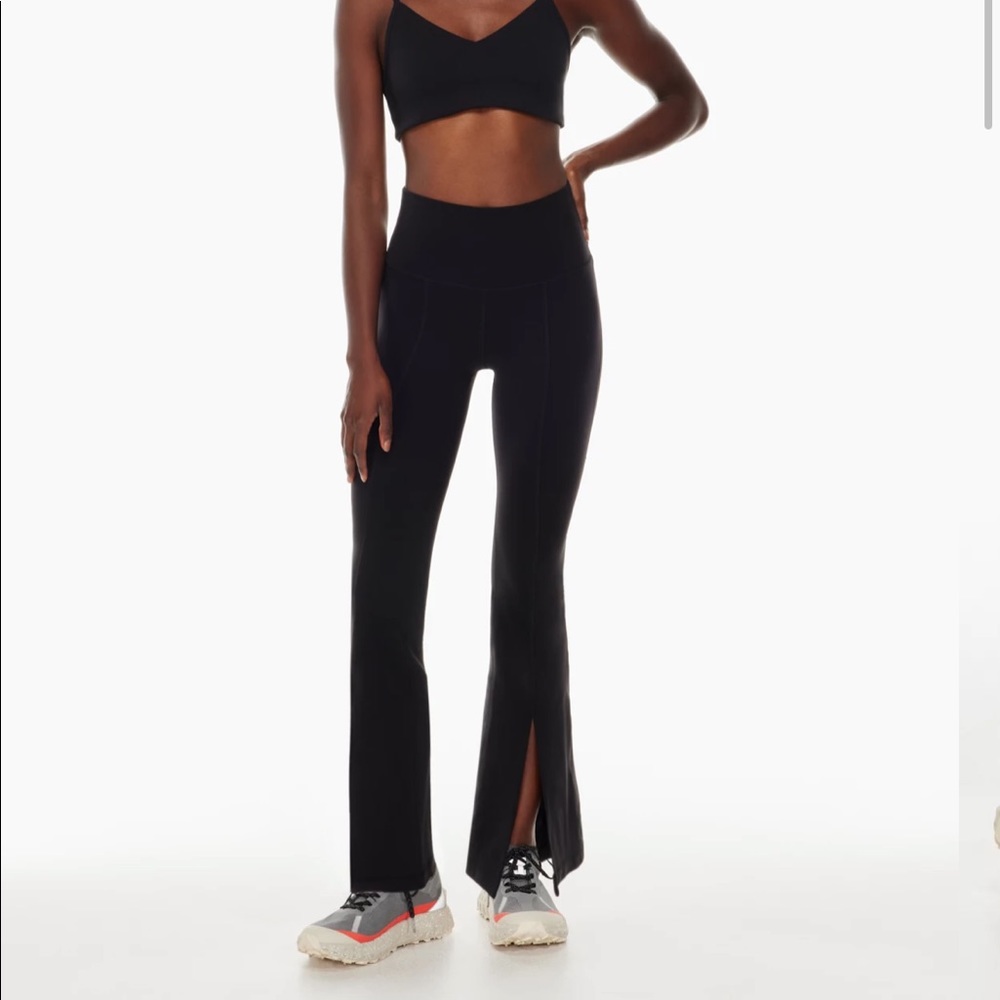 Artizia TnaBUTTER™ Atmosphere Split Hi-Rise Legging